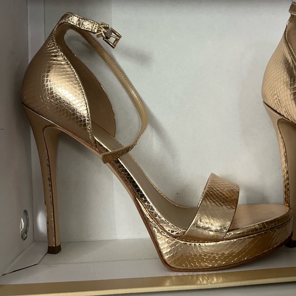 MICHAEL KORS JORDYN PLATFORM HEELS 9.5 👑 - Picture 8 of 11